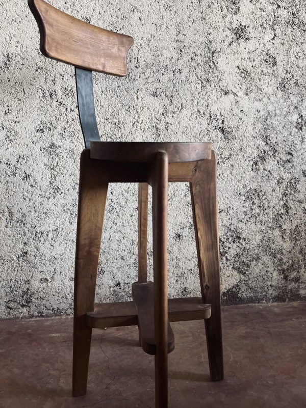 TABOURET 100% NOYER